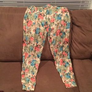 Floral jogger